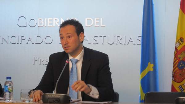 Guillermo Martínez Guillermo Martínez