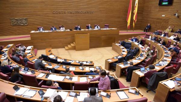 Pleno de las Corts Valencianes Pleno de las Corts Valencianes