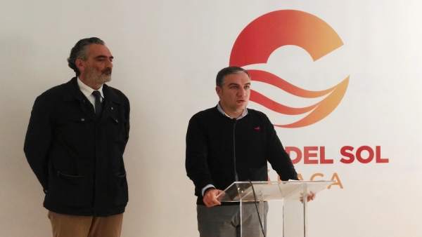 El presidente de Diputación, Elías Bendodo, y el de Aehcos, Luis Callejón. El presidente de Diputación, Elías Bendodo, y el de Aehcos, Luis Callejón.