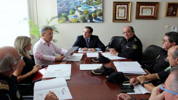 La edil Ana Velasco durante la reunión mantenida. La edil Ana Velasco durante la reunión mantenida.