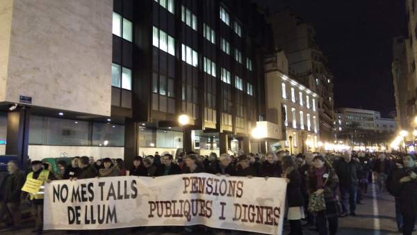 La protesta ha recorrido el centro hasta la sede del Gobierno central La protesta ha recorrido el centro hasta la sede del Gobierno central