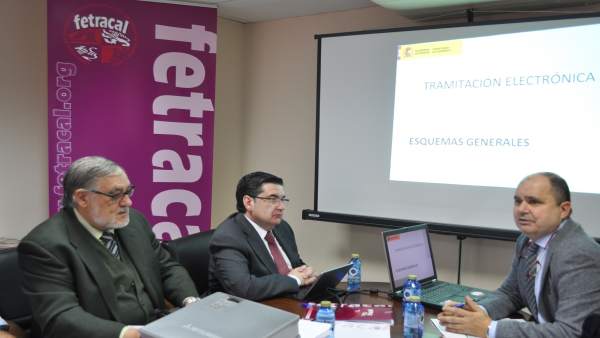 Reunión de Fetracal con la Junta de CyL. Reunión de Fetracal con la Junta de CyL.