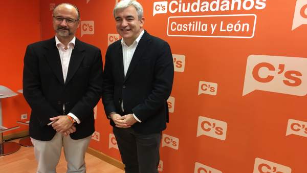 Luis Fuentes y Luis Garicano, en la sede de C's Luis Fuentes y Luis Garicano, en la sede de C's