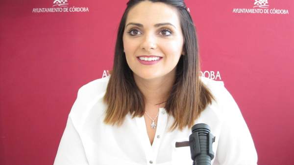 Carmen González en una rueda de prensa en el Ayuntamiento Carmen González en una rueda de prensa en el Ayuntamiento
