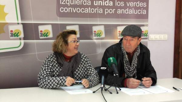Mónica Rossi y Antonio López piden una estatua para el Niño Migué Mónica Rossi y Antonio López piden una estatua para el Niño Migué