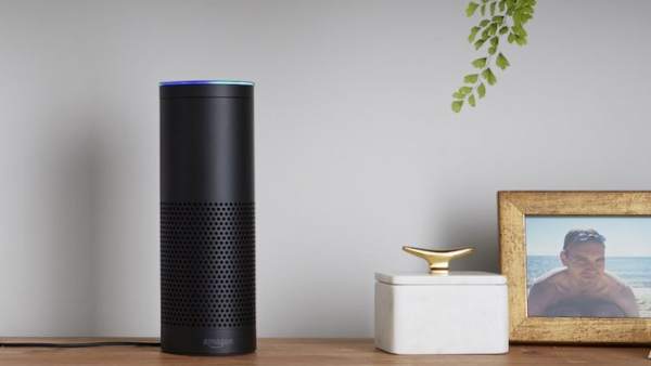 Altavoz Echo. Altavoz Echo.