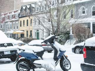 Moto en la nieve