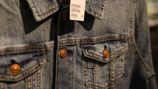 Tiendas, tienda, H&M, ropa, compras, compra, gente comprando Tiendas, tienda, H&M, ropa, compras, compra, gente comprando