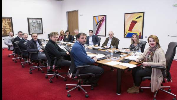 Mesa y Junta de Portavoces del Parlamento de Navarra Mesa y Junta de Portavoces del Parlamento de Navarra