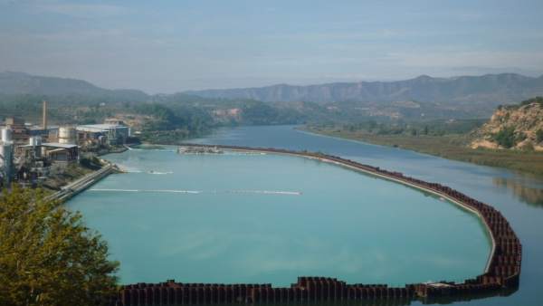 Descontaminación del pantano de Flix Descontaminación del pantano de Flix