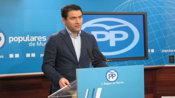 Teodoro García, en rueda de prensa Teodoro García, en rueda de prensa