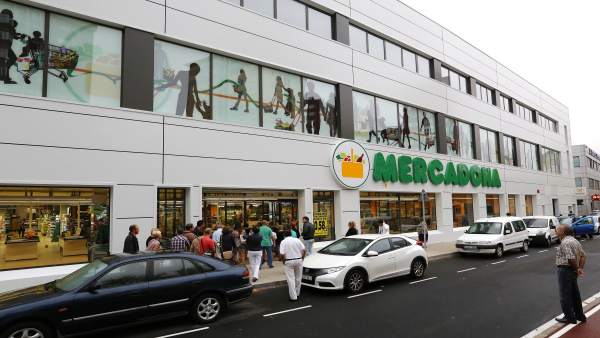 Supermercado Mercadona. Supermercado Mercadona.
