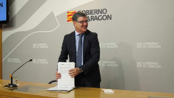 El consejero de Presidencia de Aragón, Vicente Guillén El consejero de Presidencia de Aragón, Vicente Guillén