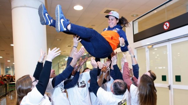 Laia Sanz, manteada a su vuelta del Dakar Laia Sanz, manteada a su vuelta del Dakar