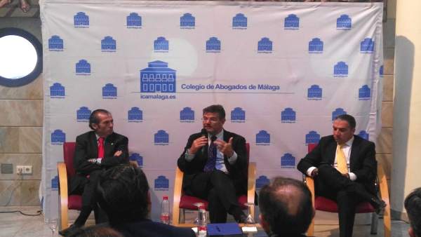 Catalá en un encuentro en el Colegio de Abogados de Málaga Catalá en un encuentro en el Colegio de Abogados de Málaga