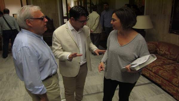 Isabel Ambrosio, Pedro García y Emilio Aumente Isabel Ambrosio, Pedro García y Emilio Aumente