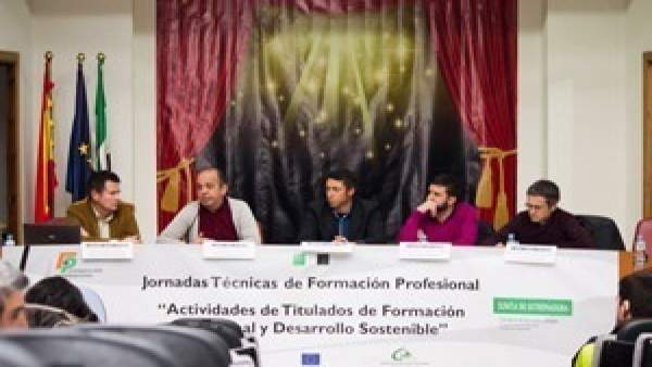 Una sesión del diseño del Plan de Capacitación Una sesión del diseño del Plan de Capacitación