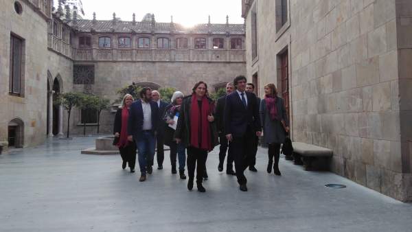 Carles Puigdemont y Ada Colau Carles Puigdemont y Ada Colau