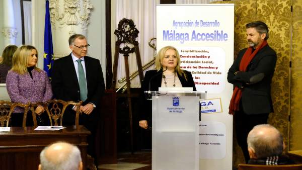Francisca Bazalo Agrupacin de Desarrollo Málaga accesible Francisca Bazalo Agrupacin de Desarrollo Málaga accesible