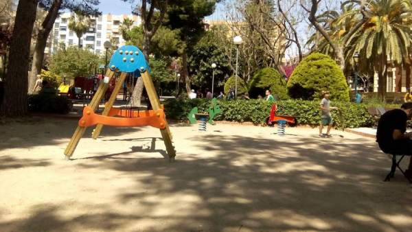 Es tanquen al públic tots els parcs i jardins de València que tenen reixes pel fort vent Es tanquen al públic tots els parcs i jardins de València que tenen reixes pel fort vent