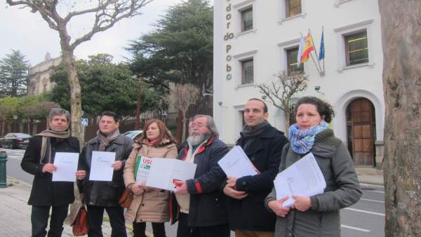Entrega de firmas para blindar las pensiones Entrega de firmas para blindar las pensiones