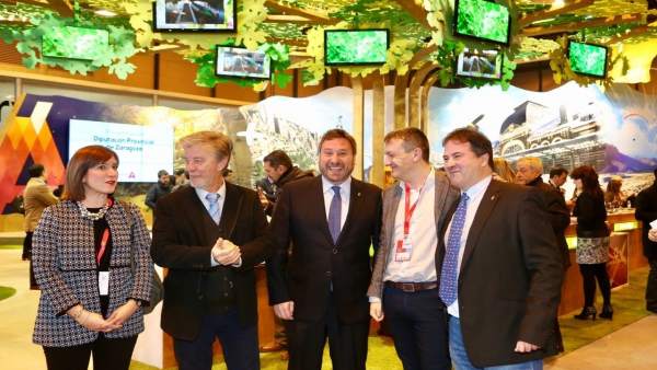 Santisteve y Soro, junto a otras autoridades, este jueves en Fitur Santisteve y Soro, junto a otras autoridades, este jueves en Fitur