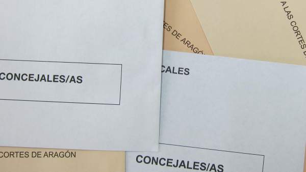 Sobres, papeletas electorales. Sobres, papeletas electorales.