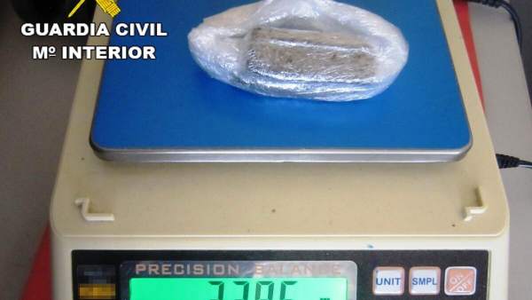 Droga que el arrestado pretendía introducir en prisión Droga que el arrestado pretendía introducir en prisión