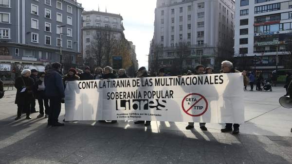 Inicio de la manifestación en el Ayuntamiento Inicio de la manifestación en el Ayuntamiento