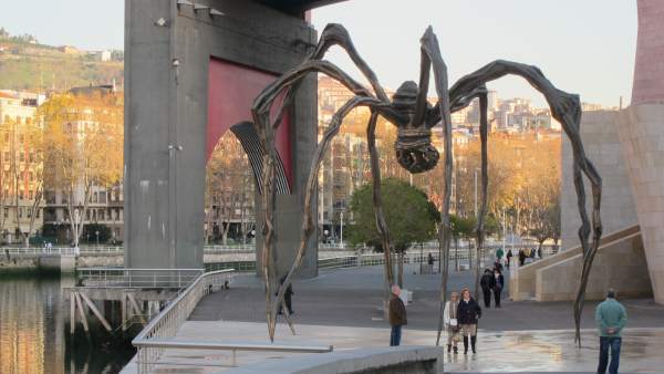 Turistas en Bilbao Turistas en Bilbao