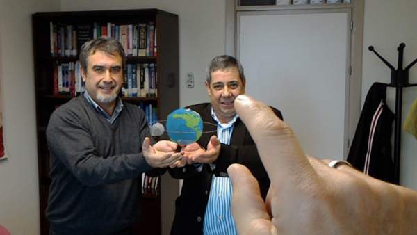 Uso de tecnología HoloLens en la UJA Uso de tecnología HoloLens en la UJA
