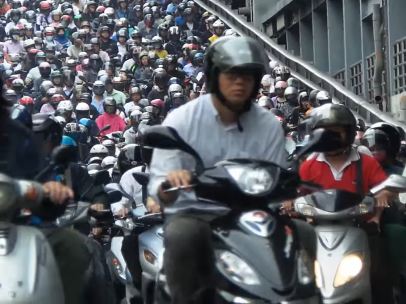 Así es el tráfico de scooters en la ciudad de Taipei