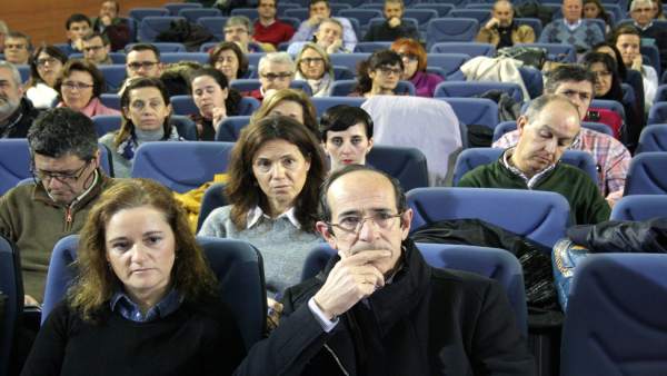 Asistentes a la jornada sobre la próxima prueba de acceso a la universidad. Asistentes a la jornada sobre la próxima prueba de acceso a la universidad.