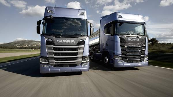 Dos camiones de Scania Dos camiones de Scania