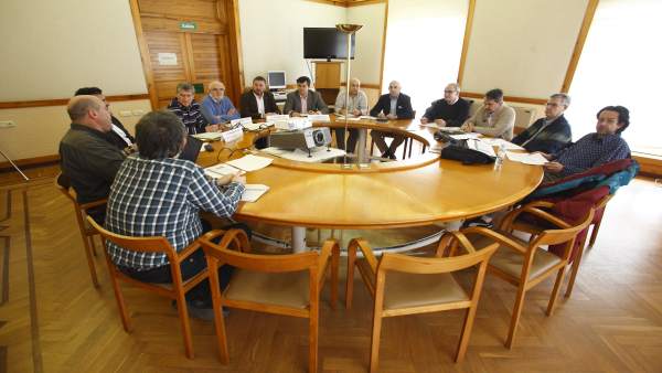 Reunión de la Comisión de Toponimia. Reunión de la Comisión de Toponimia.