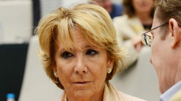 Esperanza Aguirre durante un pleno del Ayuntamiento de Madrid Esperanza Aguirre durante un pleno del Ayuntamiento de Madrid