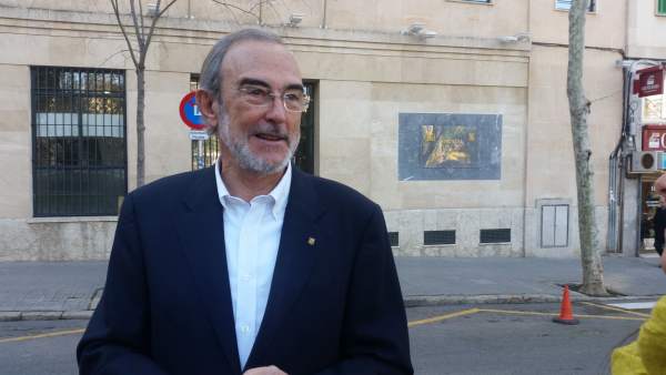 El exdiputado del PSIB que denunció Nóos, Antoni Diéguez, ante la Fiscalía El exdiputado del PSIB que denunció Nóos, Antoni Diéguez, ante la Fiscalía