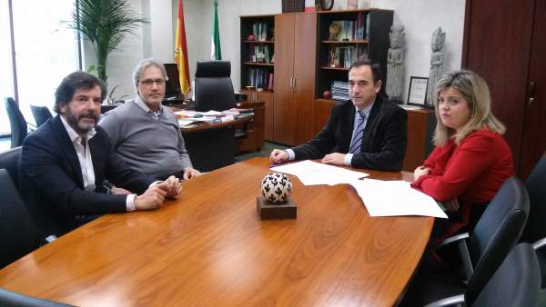 Reunión de la Junta con Comercio Jaén Reunión de la Junta con Comercio Jaén