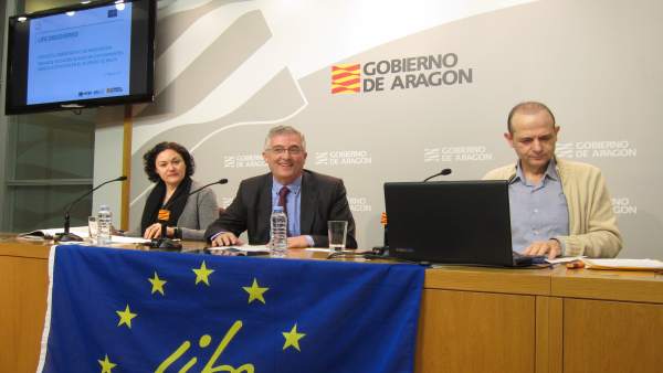 Gómez, Olona y Calleja, hoy en rueda de prensa en el Pignatelli Gómez, Olona y Calleja, hoy en rueda de prensa en el Pignatelli