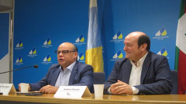 Barragán y Ortuzar en rueda de prensa Barragán y Ortuzar en rueda de prensa