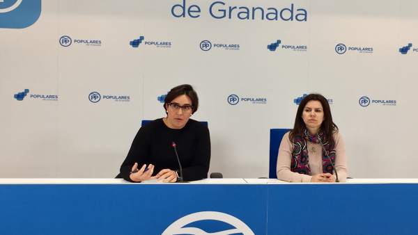 María Francés y Ana Vanessa García en rueda de prensa María Francés y Ana Vanessa García en rueda de prensa