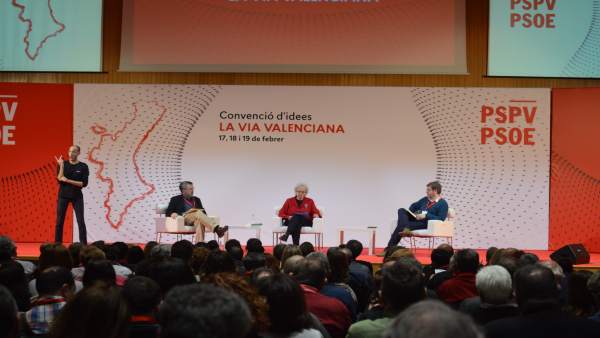 El diálogo entre los diputados ha protagonizado la primera jornada El diálogo entre los diputados ha protagonizado la primera jornada