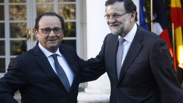 Rajoy recibe a Hollande en la Moncloa Rajoy recibe a Hollande en la Moncloa