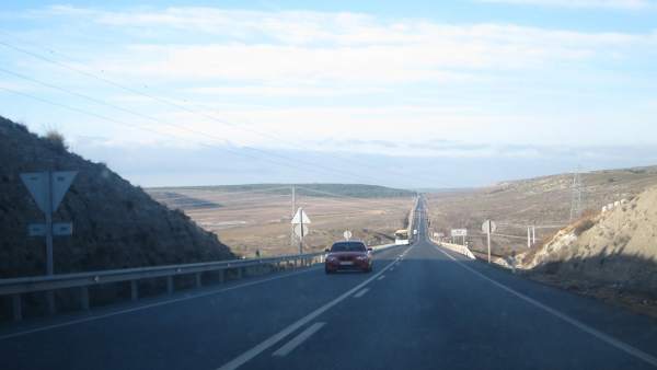 Carretera, tráfico, coches, carretera nacional, operación salida, atascos Carretera, tráfico, coches, carretera nacional, operación salida, atascos