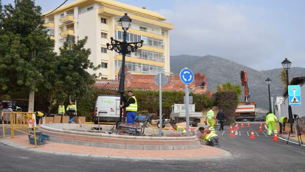 Creación glorieta calle Zarza y mejora entorno de Fuengirola Creación glorieta calle Zarza y mejora entorno de Fuengirola