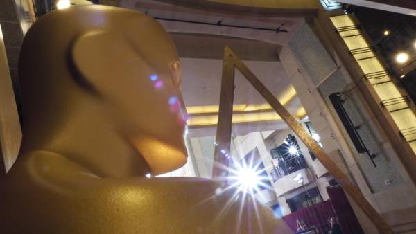 Una estatuilla de los Oscar Una estatuilla de los Oscar