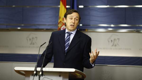 Rueda de prensa de Rafael Hernando en el Congreso Rueda de prensa de Rafael Hernando en el Congreso