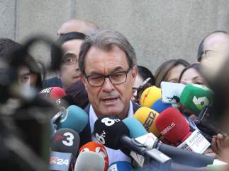 Artur Mas, haciendo declaraciones.
