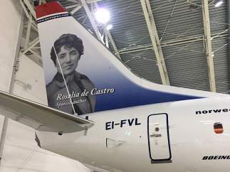ROSALÍA DE CASTRO EN UNO DE LOS AVIONES DE NORWEGIAN