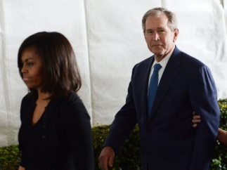 Michelle Obama y George Bush